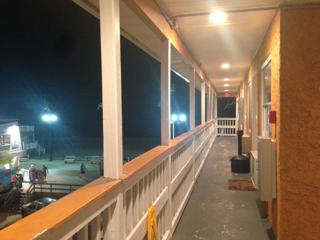 Boardwalk Hotel Charlee & Apartments Beach Hotel Oceanfront Seaside Heights Eksteriør bilde