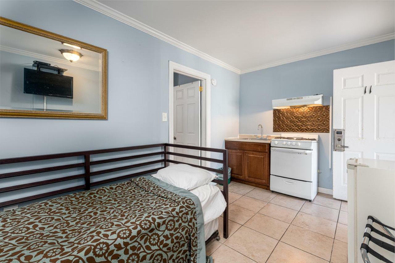 Boardwalk Hotel Charlee & Apartments Beach Hotel Oceanfront Seaside Heights Eksteriør bilde